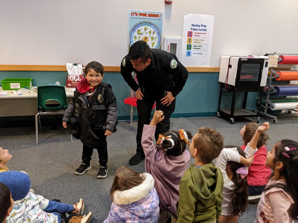 North Marion Primary School kindergartners were treated to a public safety presentation by Hubbard Police Officer Mark Wai. 