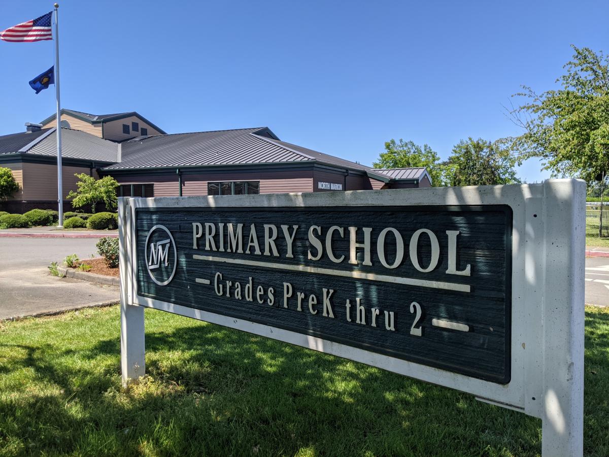 An image of the North Marion Primary School building and sign